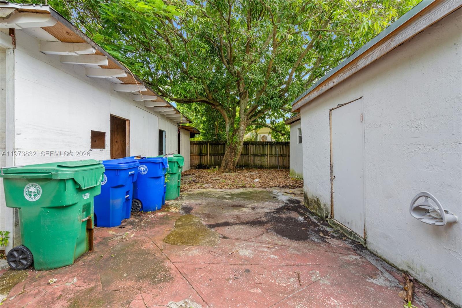 1045 SW 20th Ave Miami, FL 33135