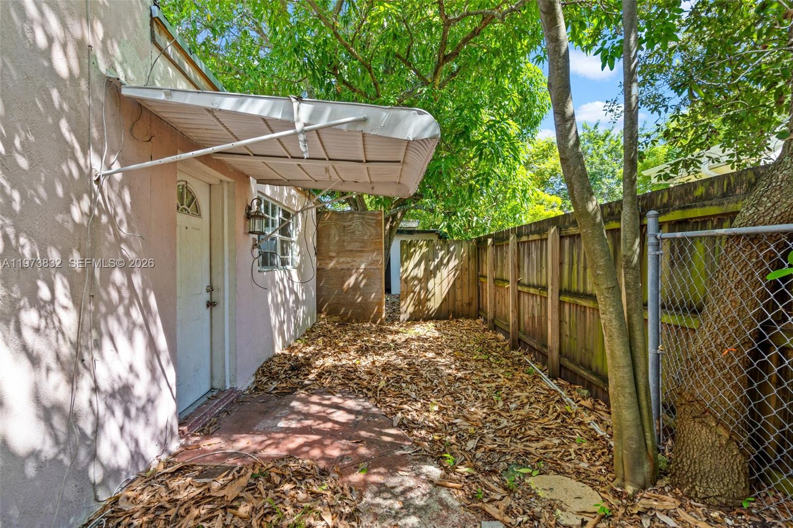 1045 SW 20th Ave Miami, FL 33135