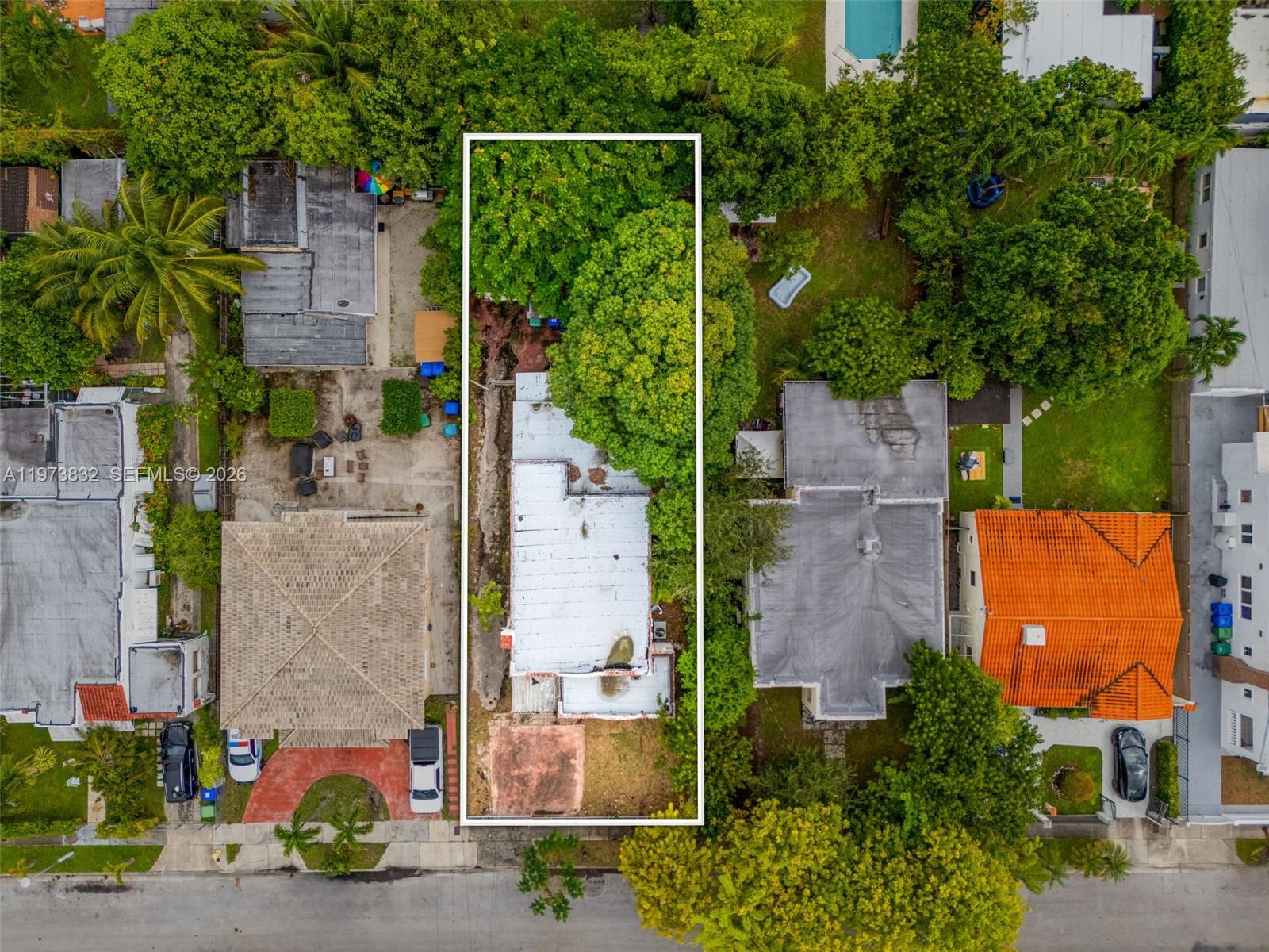 1045 SW 20th Ave Miami, FL 33135