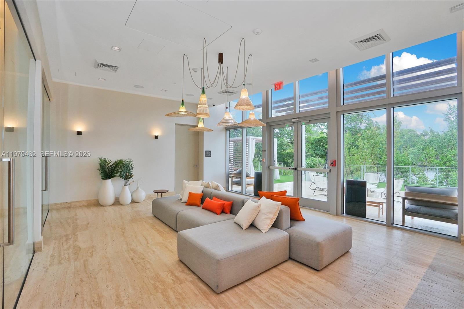 16385 SE Biscayne Blvd #1815 North Miami Beach, FL 33160