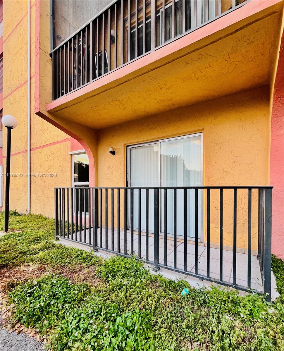 4721 NW 7th St #102-12 Miami, FL 33126