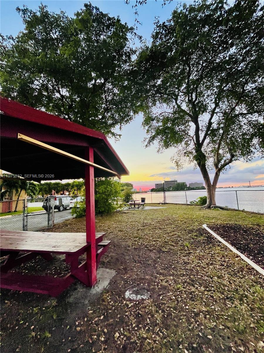 4721 NW 7th St #102-12 Miami, FL 33126