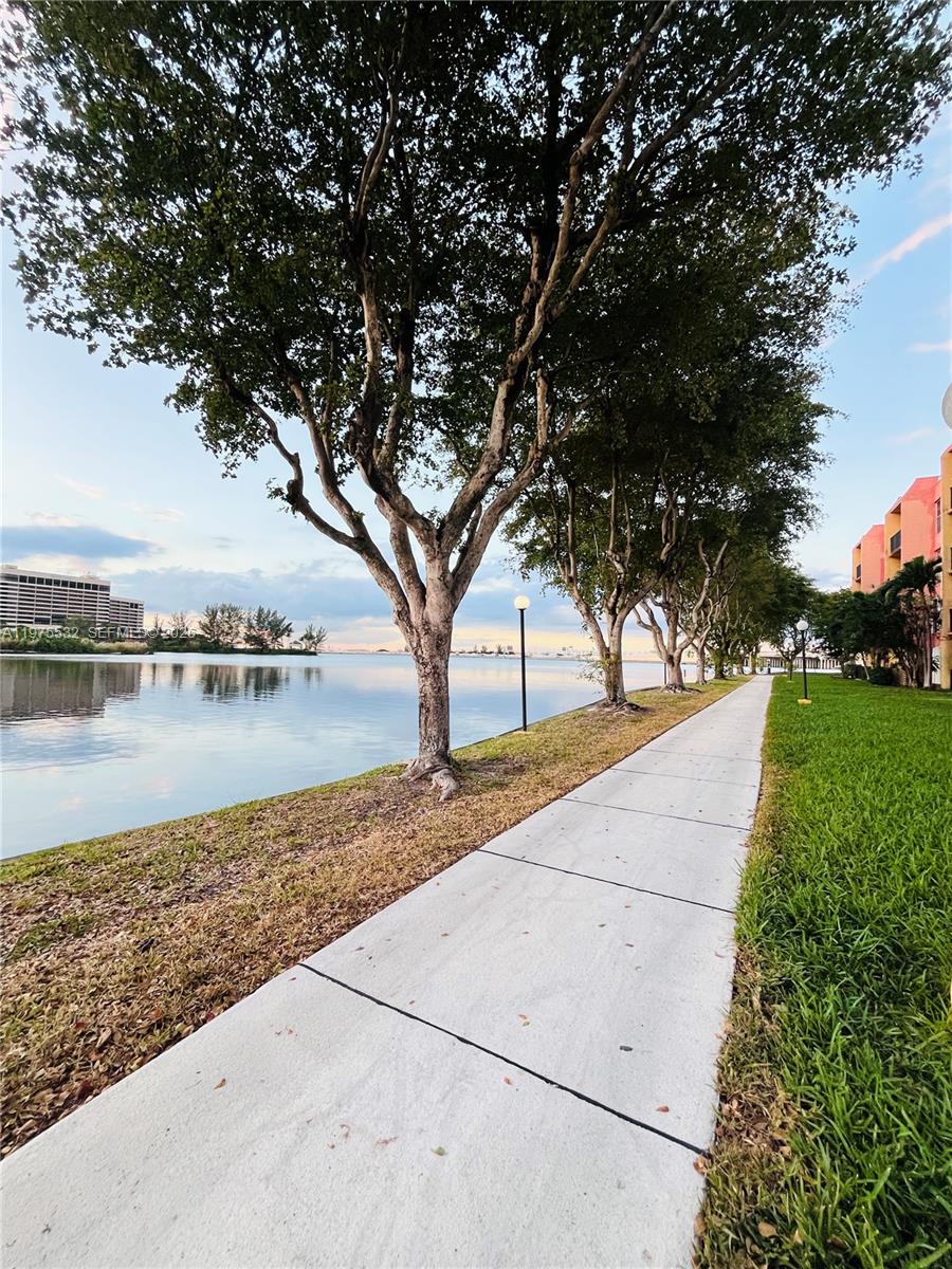 4721 NW 7th St #102-12 Miami, FL 33126