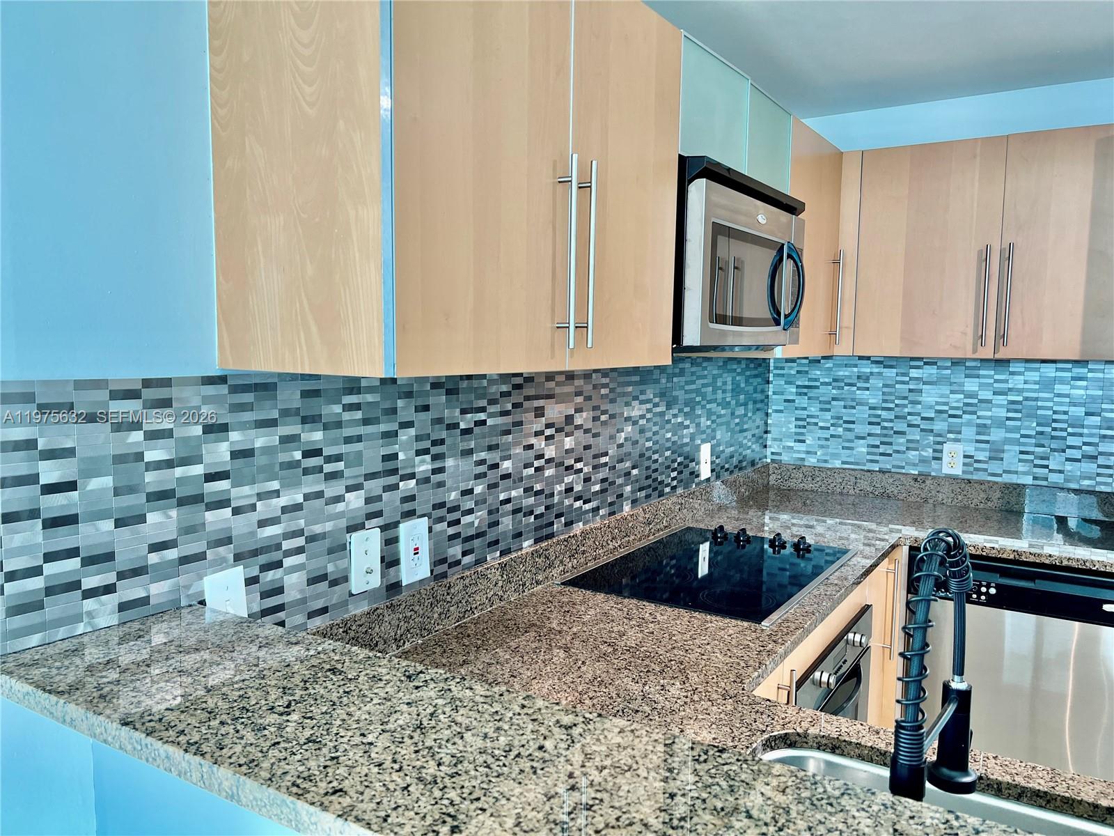 300 S Biscayne Blvd #T-3011 Miami, FL 33131