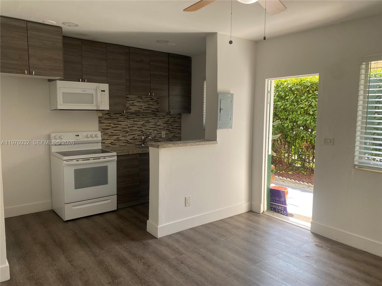 479 SW 3rd St #4 Miami, FL 33130