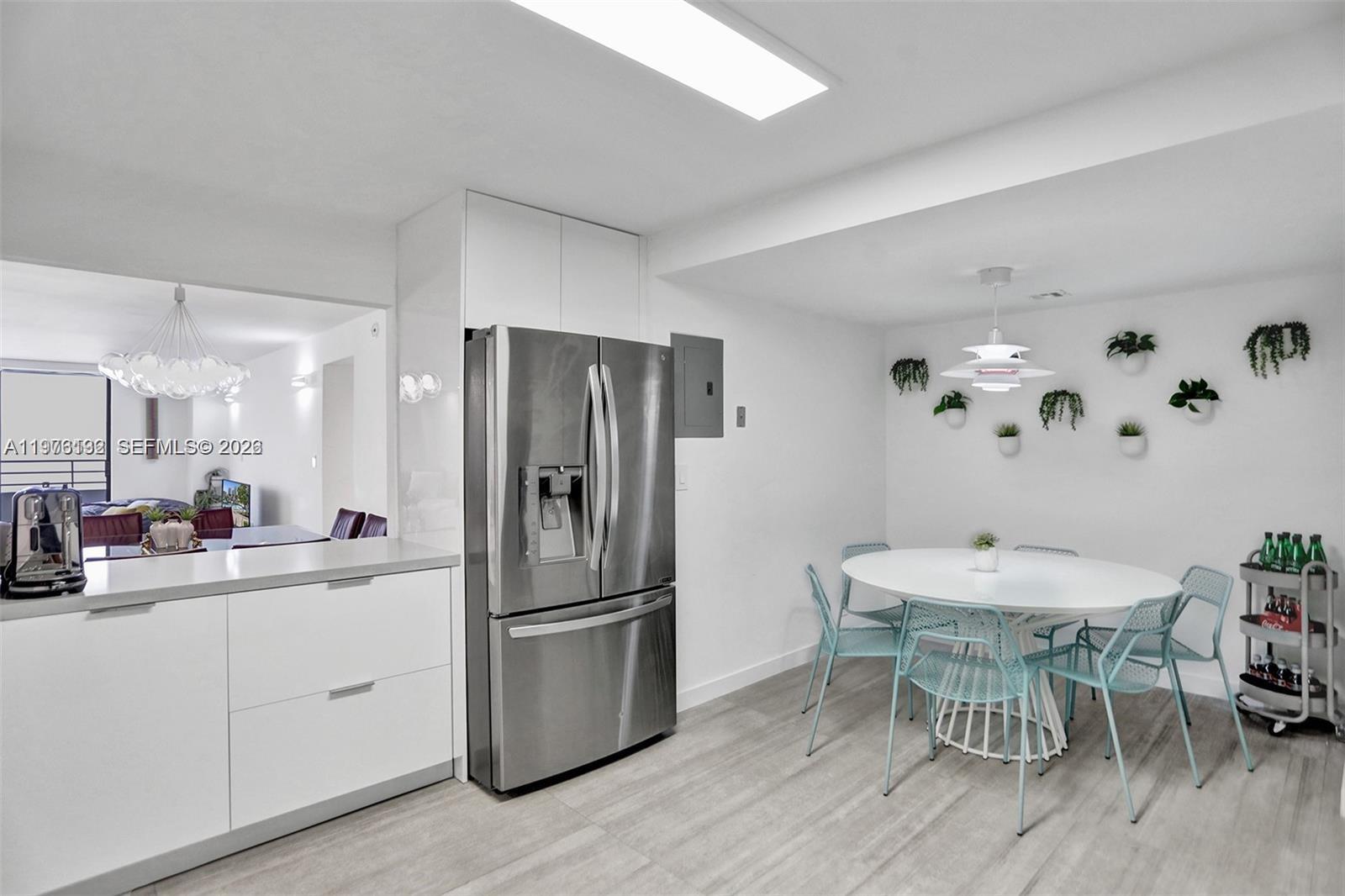 2500 Parkview Dr #1912 Hallandale Beach, FL 33009