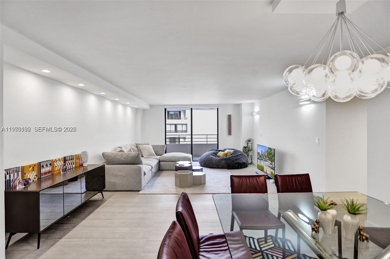 2500 Parkview Dr #1912 Hallandale Beach, FL 33009