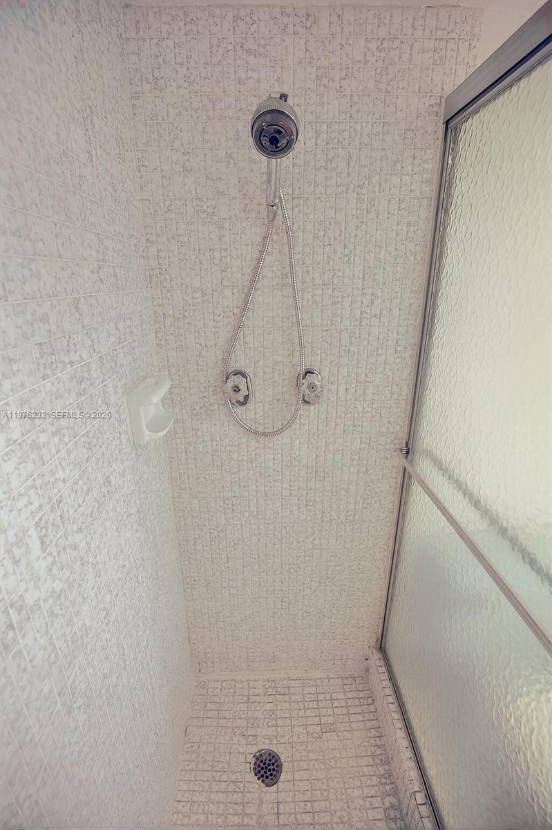 300 Diplomat Pkwy #601 Hallandale Beach, FL 33009