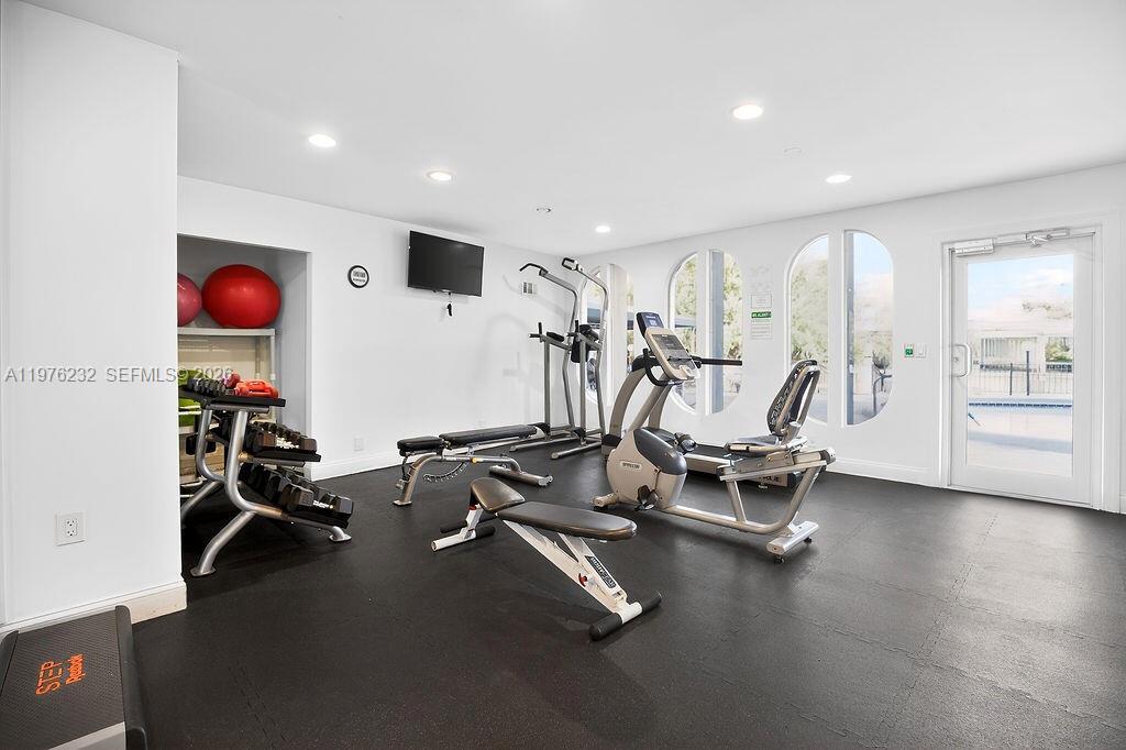 300 Diplomat Pkwy #601 Hallandale Beach, FL 33009