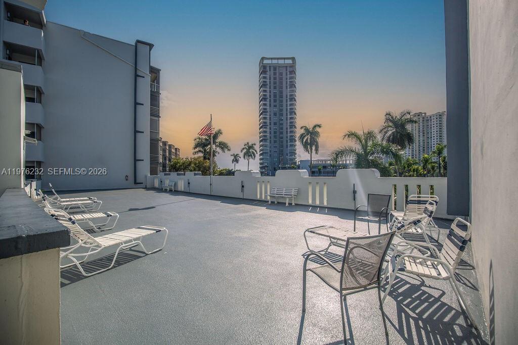 300 Diplomat Pkwy #601 Hallandale Beach, FL 33009