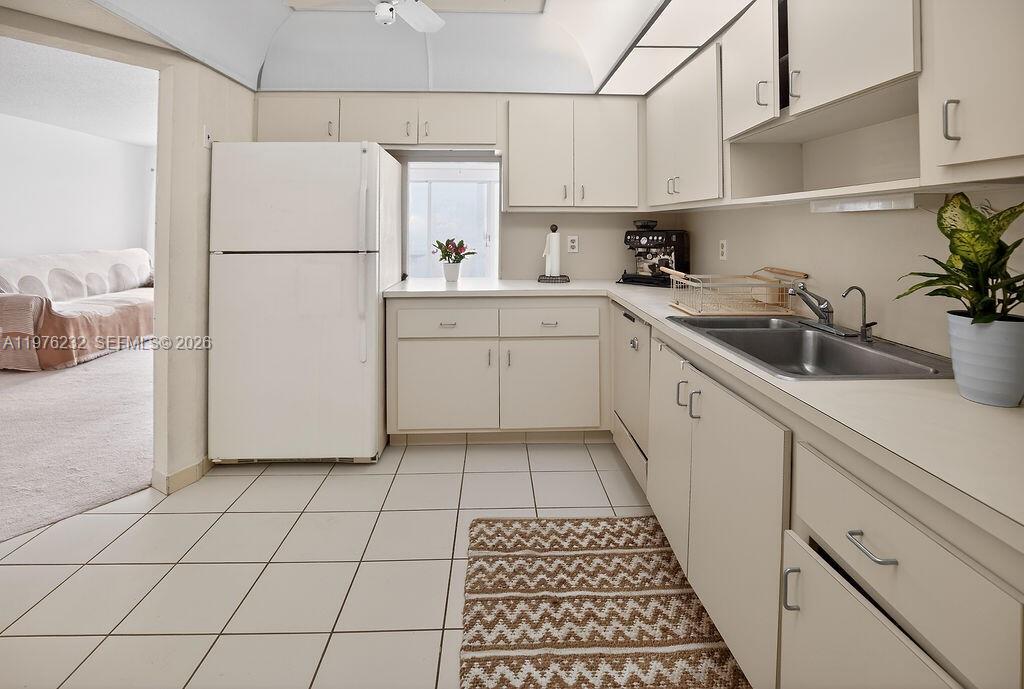 300 Diplomat Pkwy #601 Hallandale Beach, FL 33009