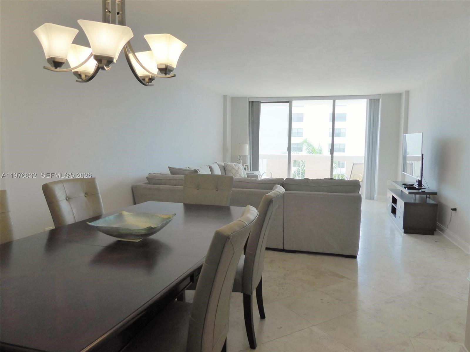 800 West Ave #818 Miami Beach, FL 33139