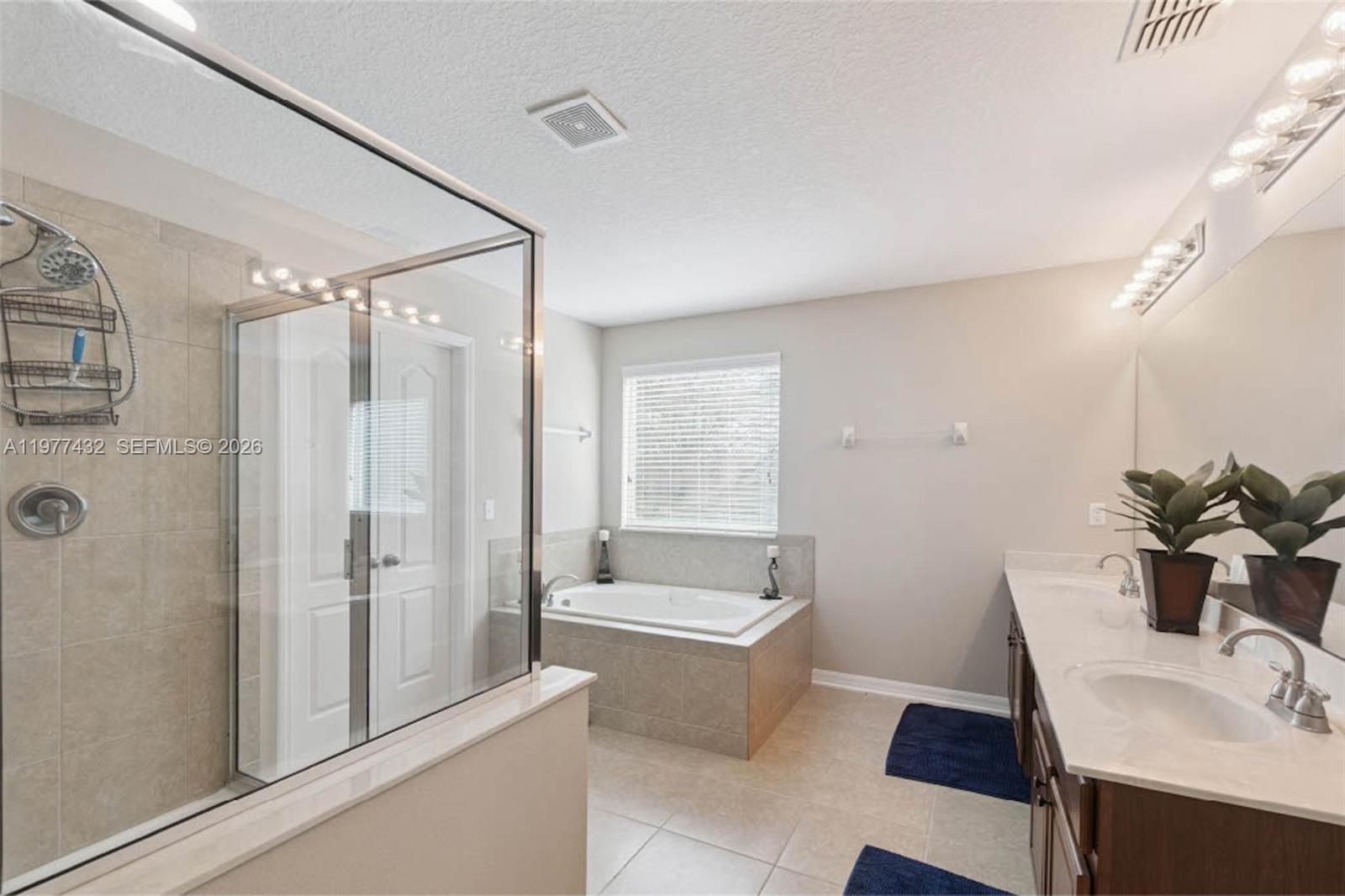 2502 Woodside Rdg Dr Other, FL 32712