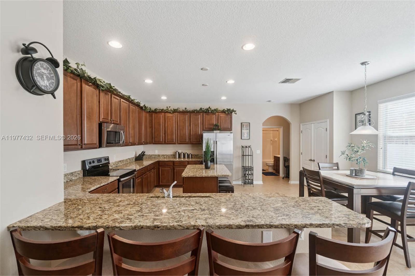 2502 Woodside Rdg Dr Other, FL 32712