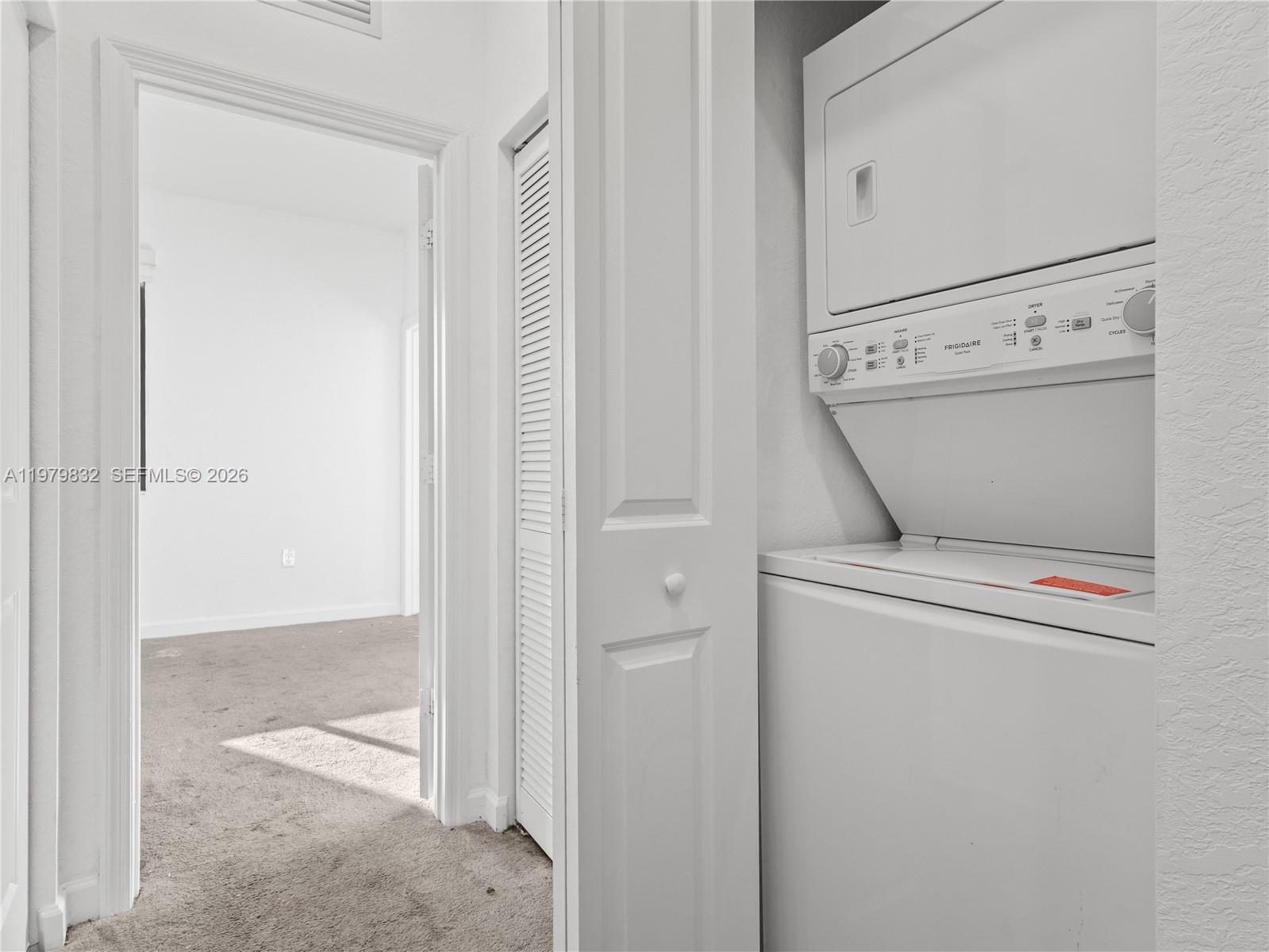 21089 NE 8th Ave #21089 Miami, FL 33179