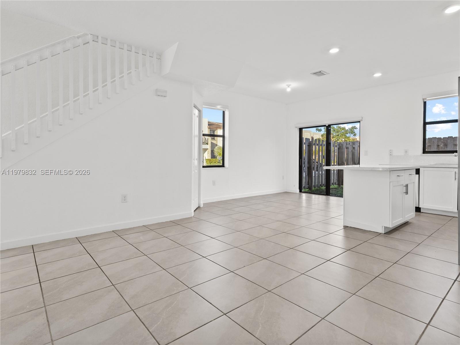 21089 NE 8th Ave #21089 Miami, FL 33179