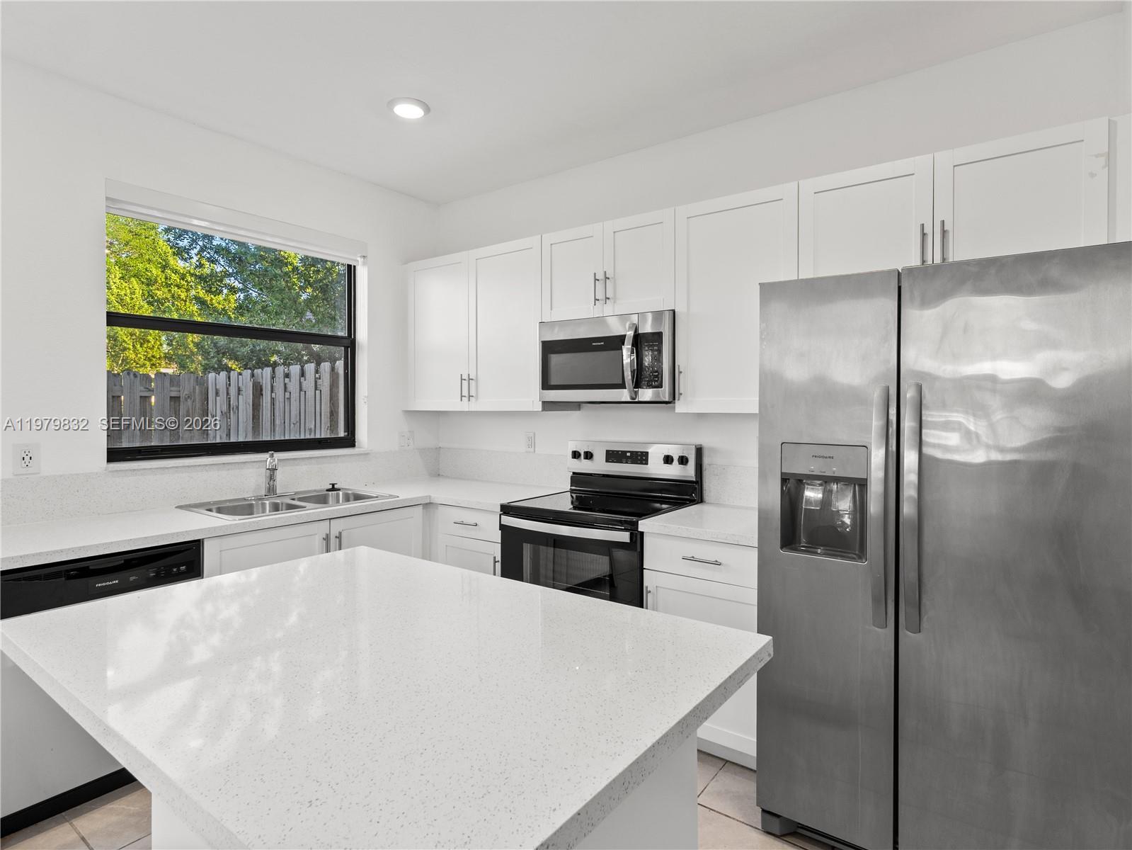 21089 NE 8th Ave #21089 Miami, FL 33179