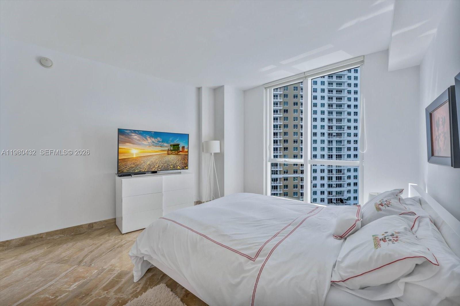 901 Brickell Key Blvd #1409 Miami, FL 33131