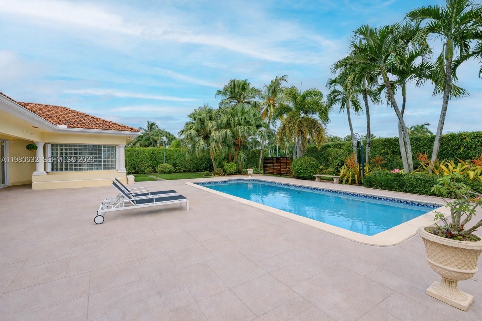 16701 SW 84th Ct Palmetto Bay, FL 33157