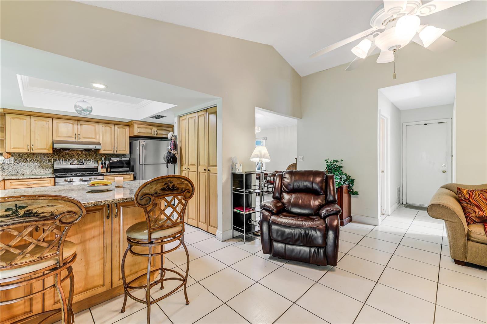 11541 SW 100th St Miami, FL 33176