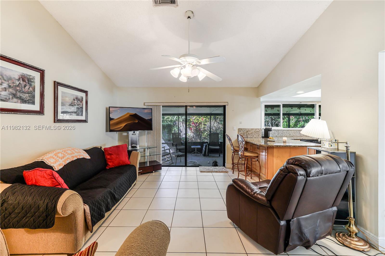 11541 SW 100th St Miami, FL 33176