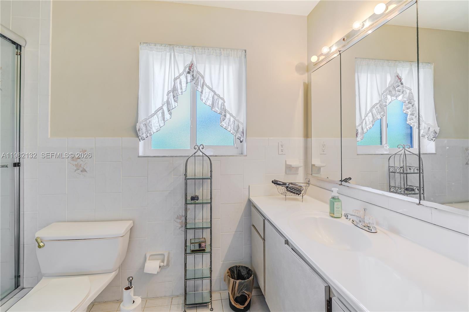 11541 SW 100th St Miami, FL 33176