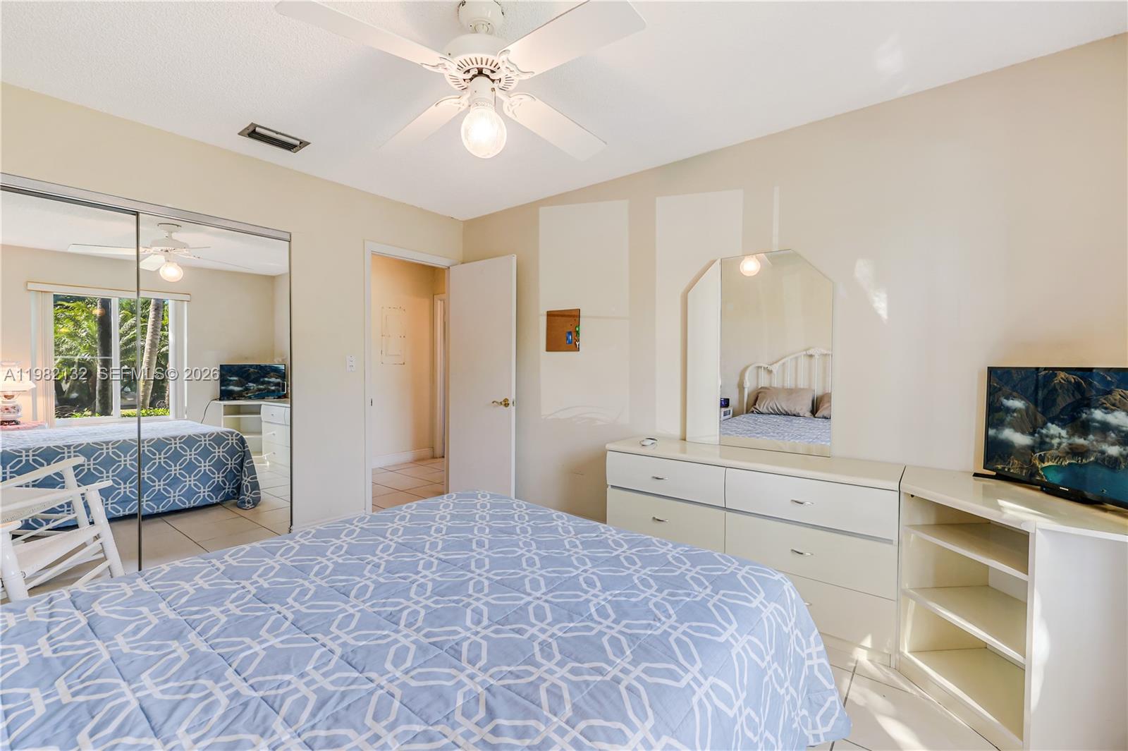 11541 SW 100th St Miami, FL 33176