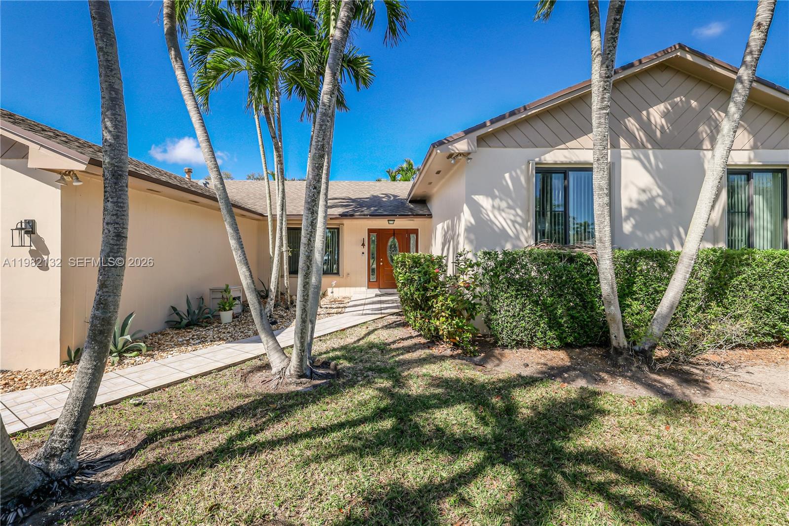 11541 SW 100th St Miami, FL 33176