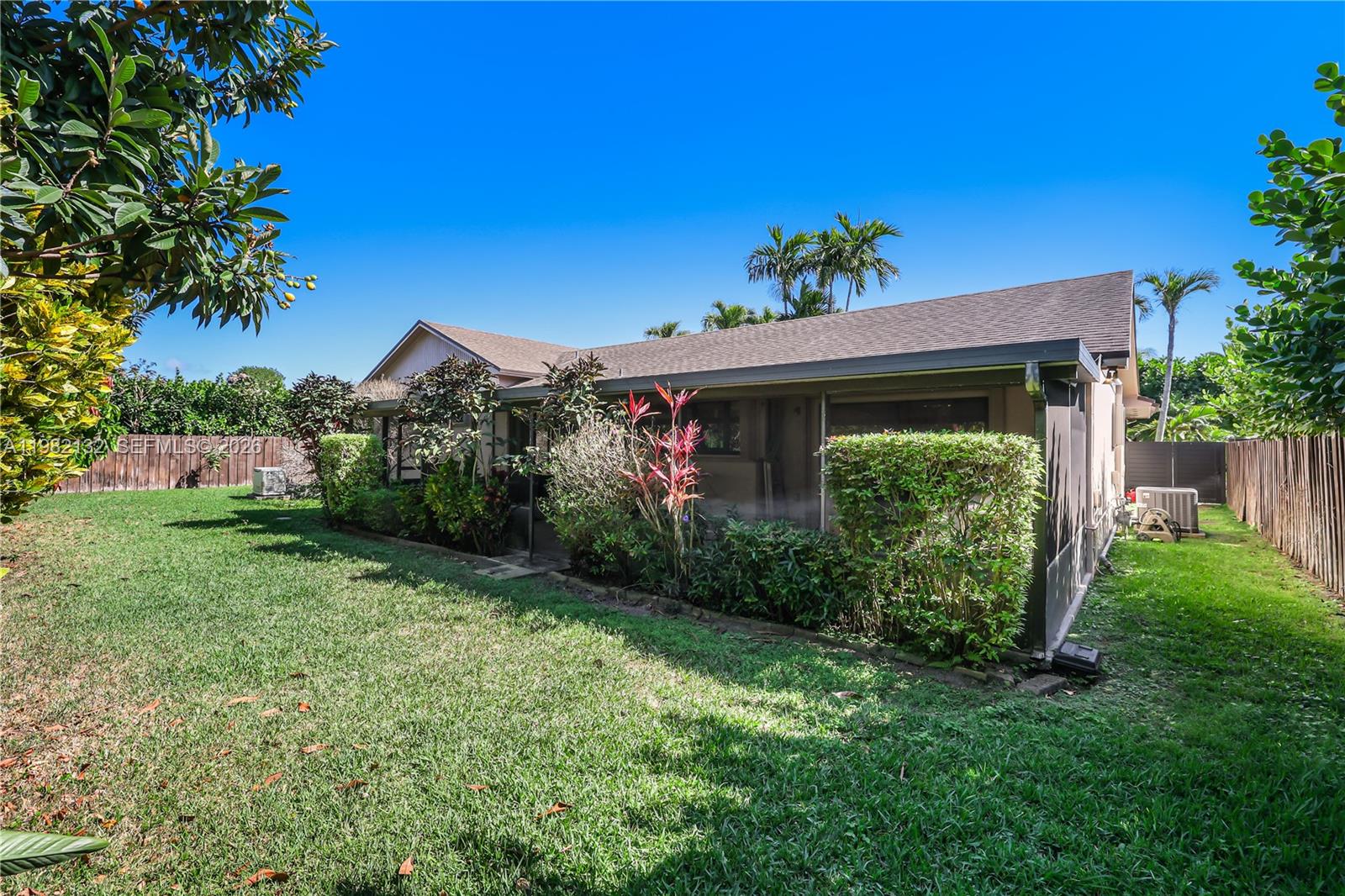 11541 SW 100th St Miami, FL 33176