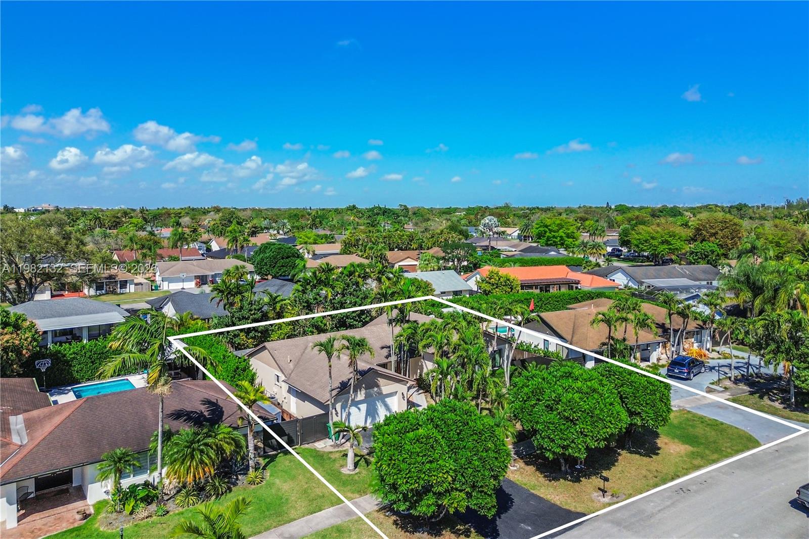 11541 SW 100th St Miami, FL 33176