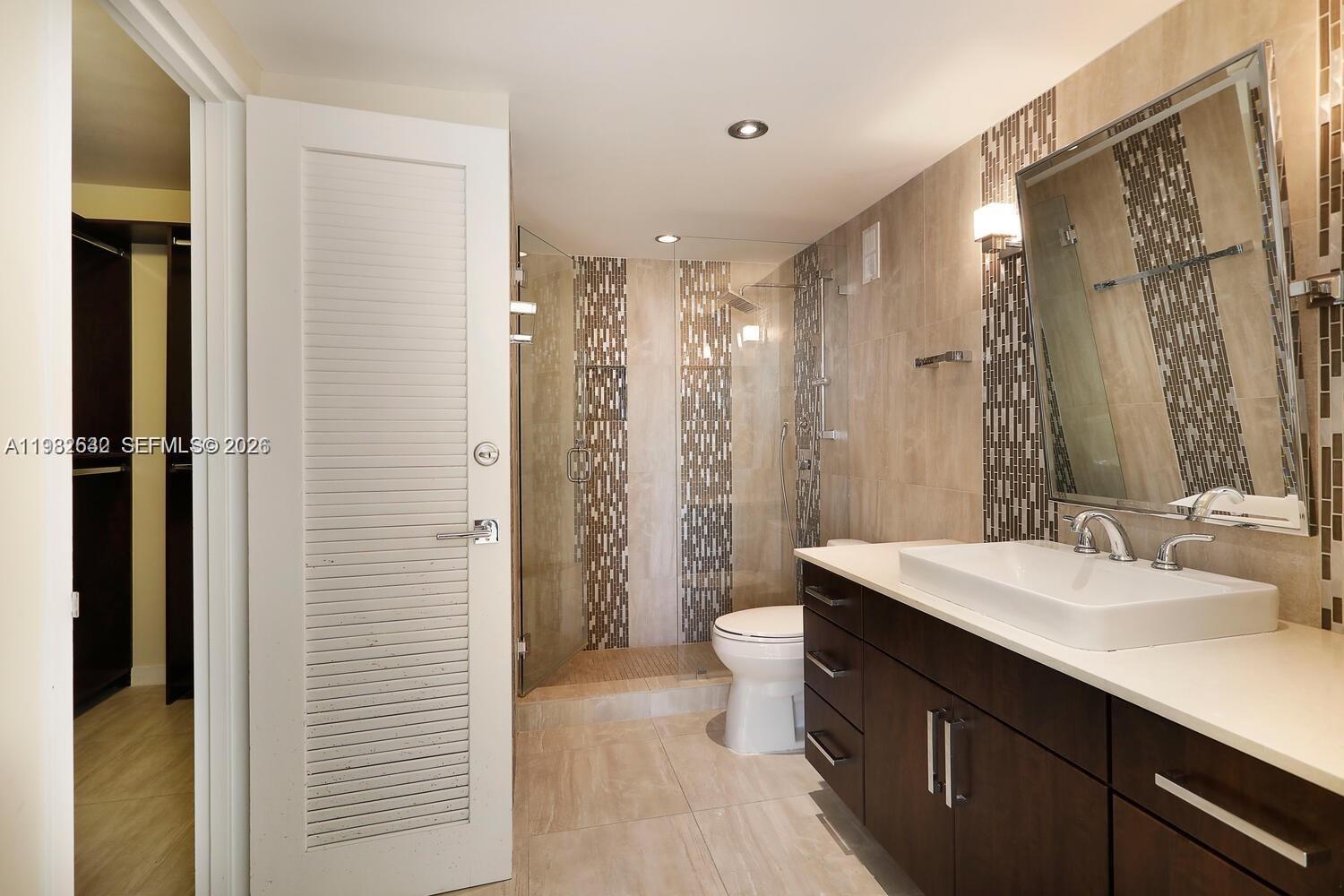 145 SE 25th Rd #502 Miami, FL 33129