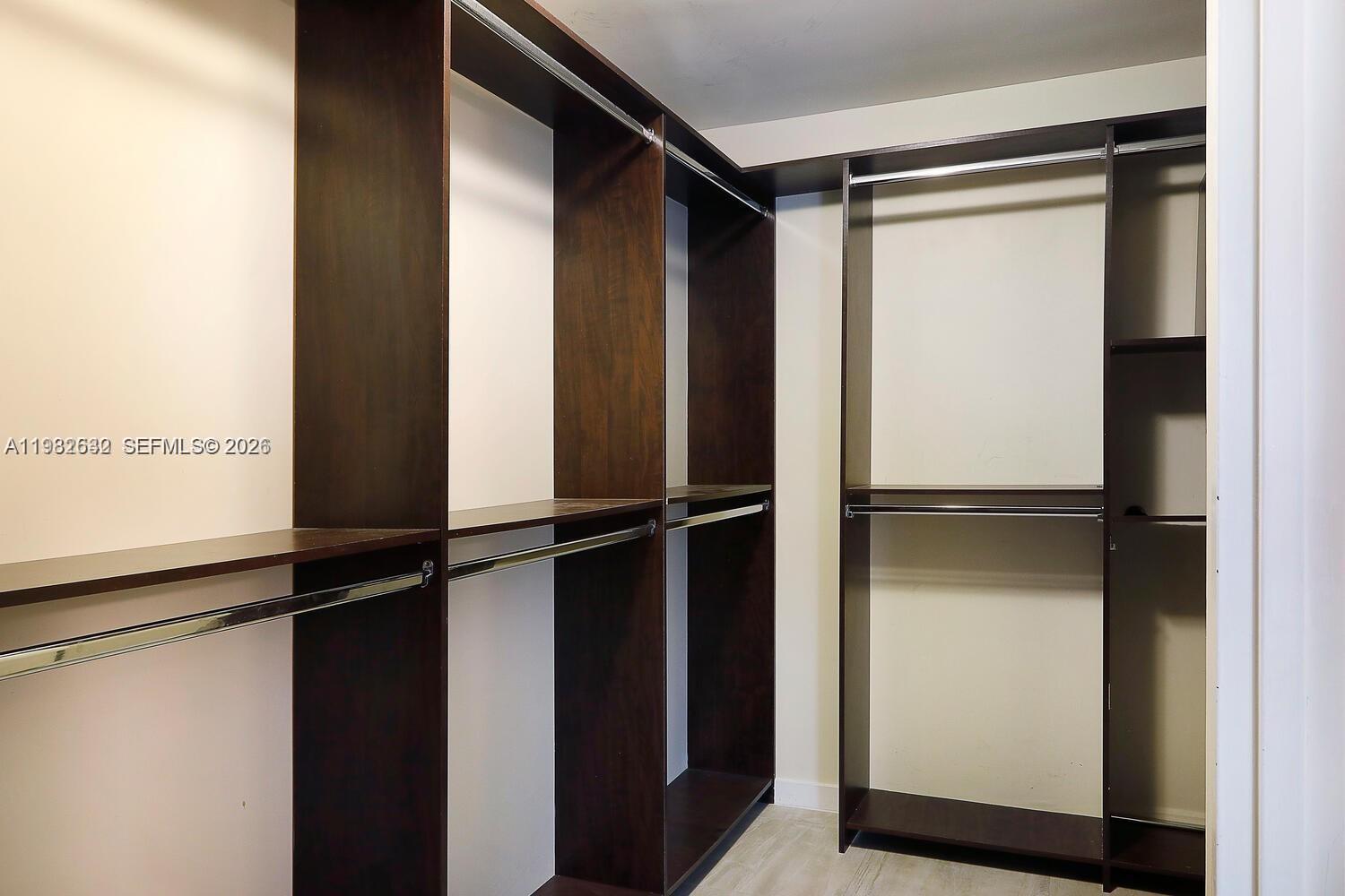 145 SE 25th Rd #502 Miami, FL 33129