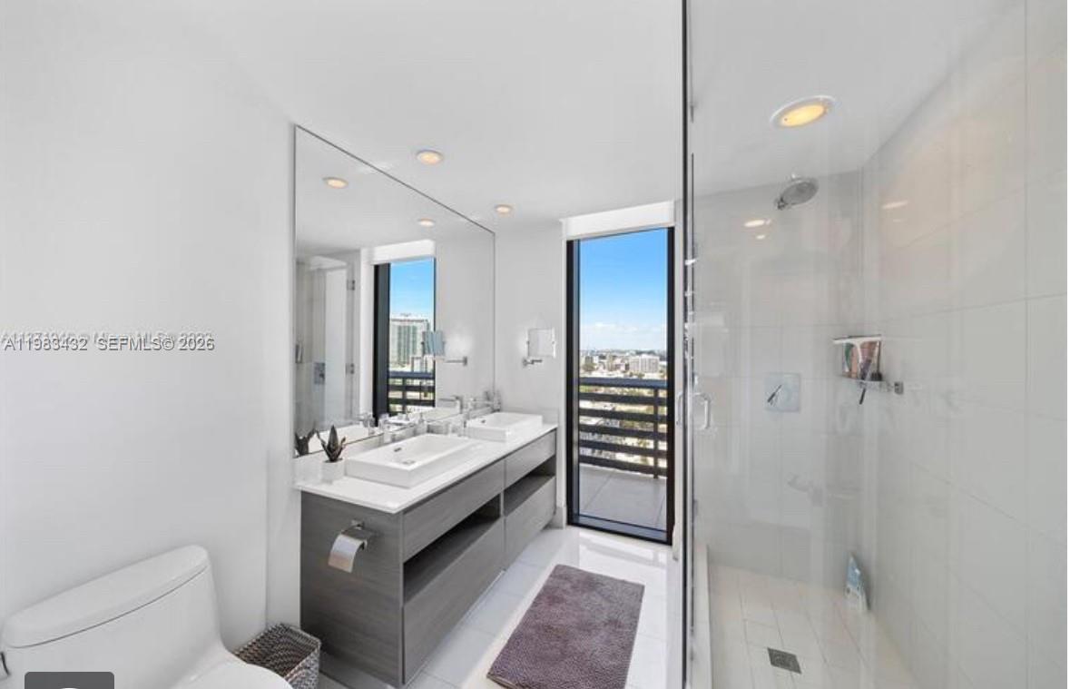 460 NE 28th St #2001 Miami, FL 33137