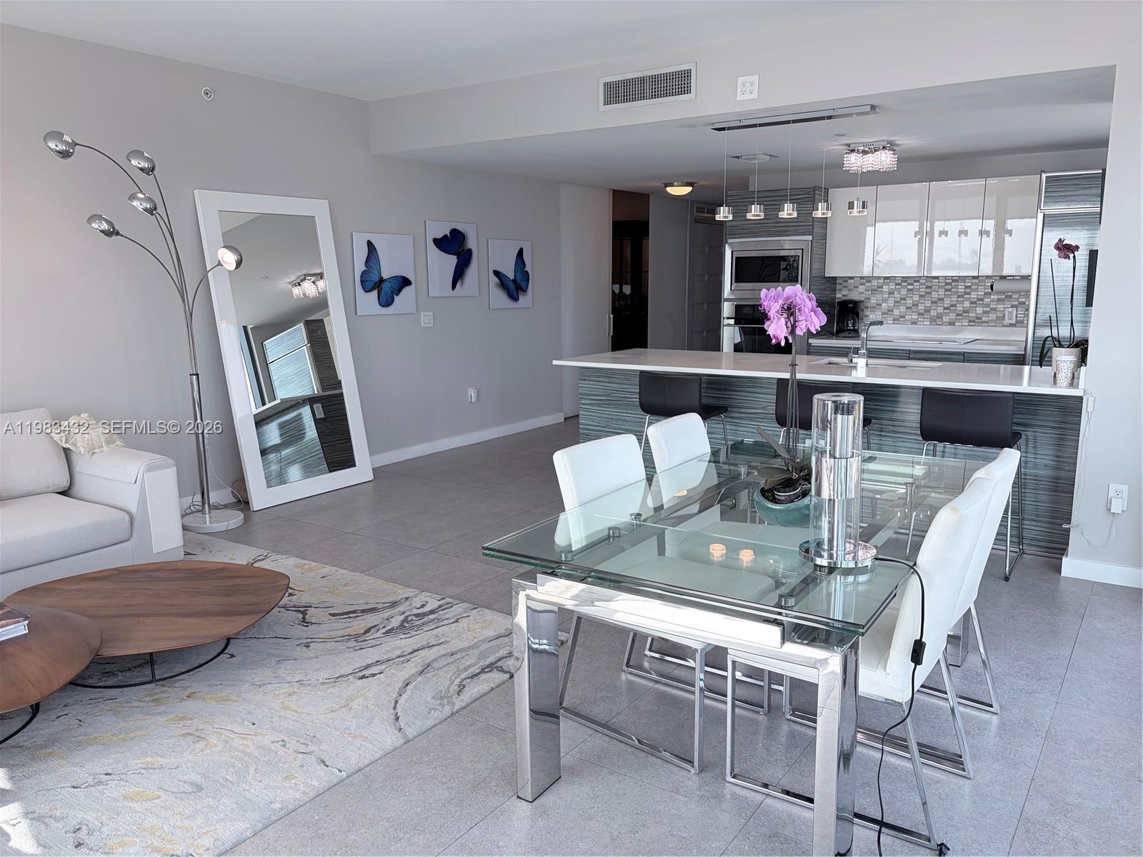 460 NE 28th St #2001 Miami, FL 33137