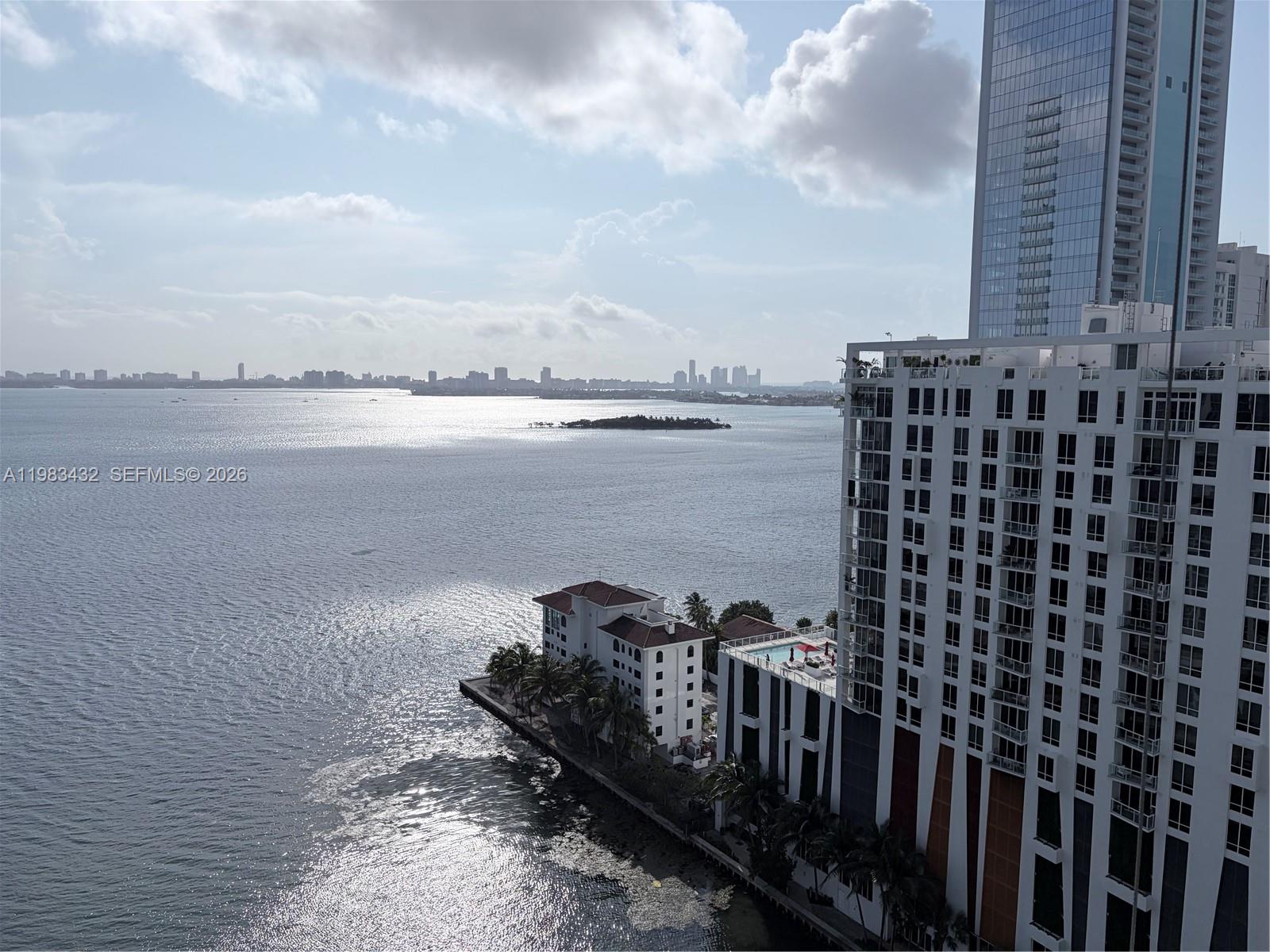 460 NE 28th St #2001 Miami, FL 33137