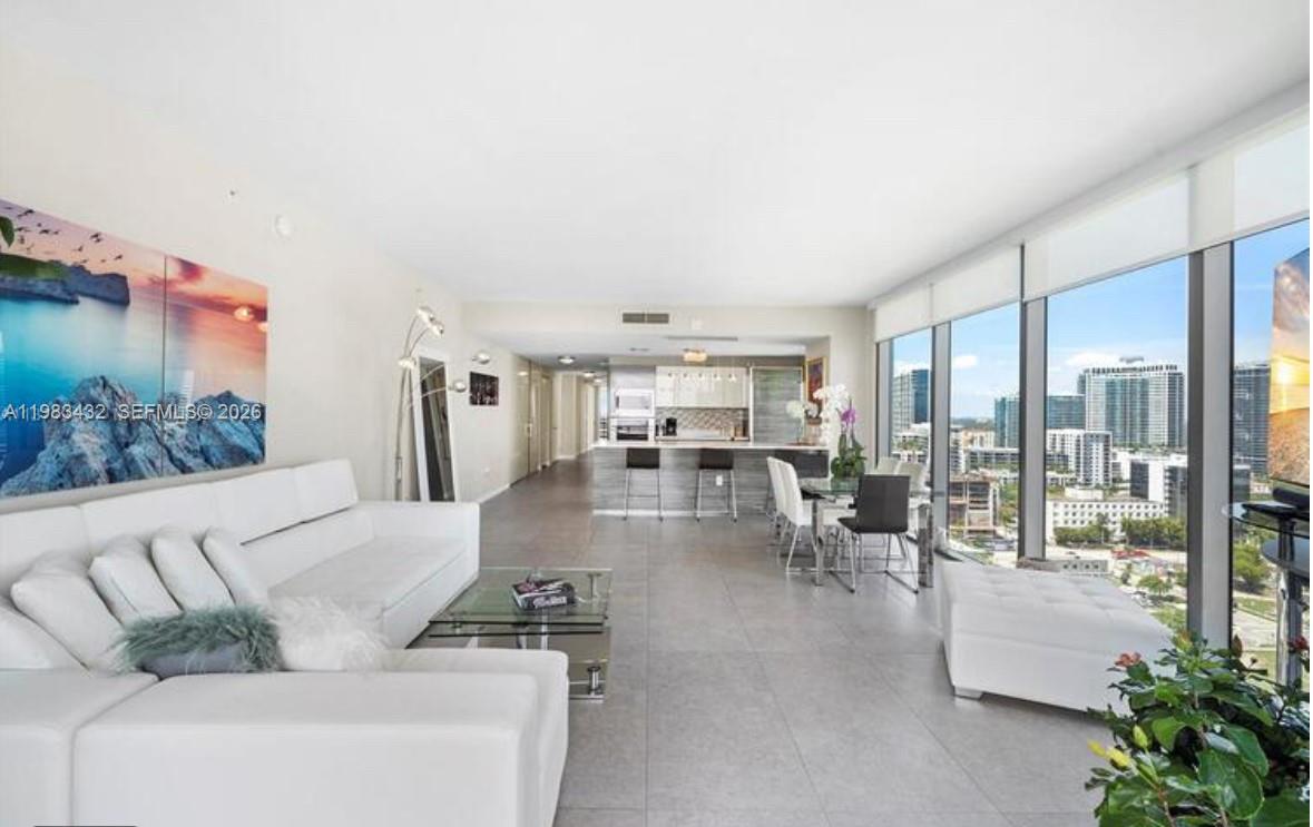 460 NE 28th St #2001 Miami, FL 33137