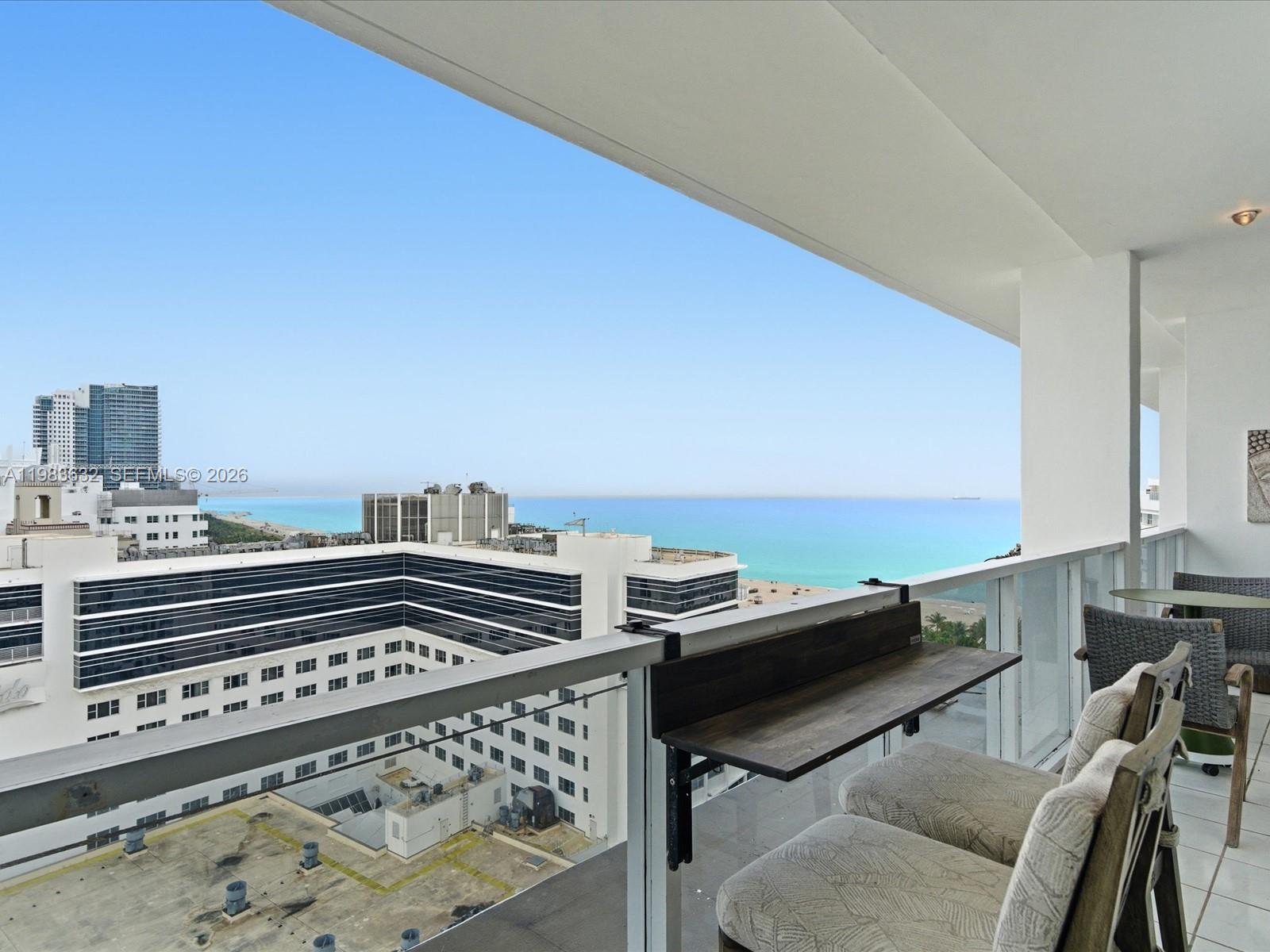 100 Lincoln Rd #PH10 Miami Beach, FL 33139