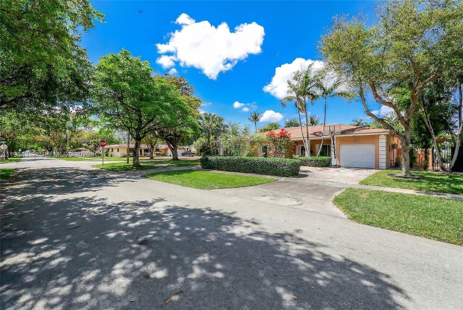 1800 Miami Ave Miami Springs, FL 33166