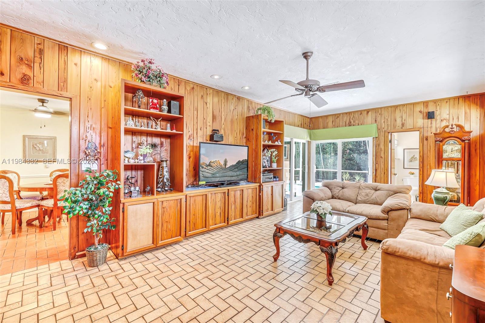 1800 Miami Ave Miami Springs, FL 33166