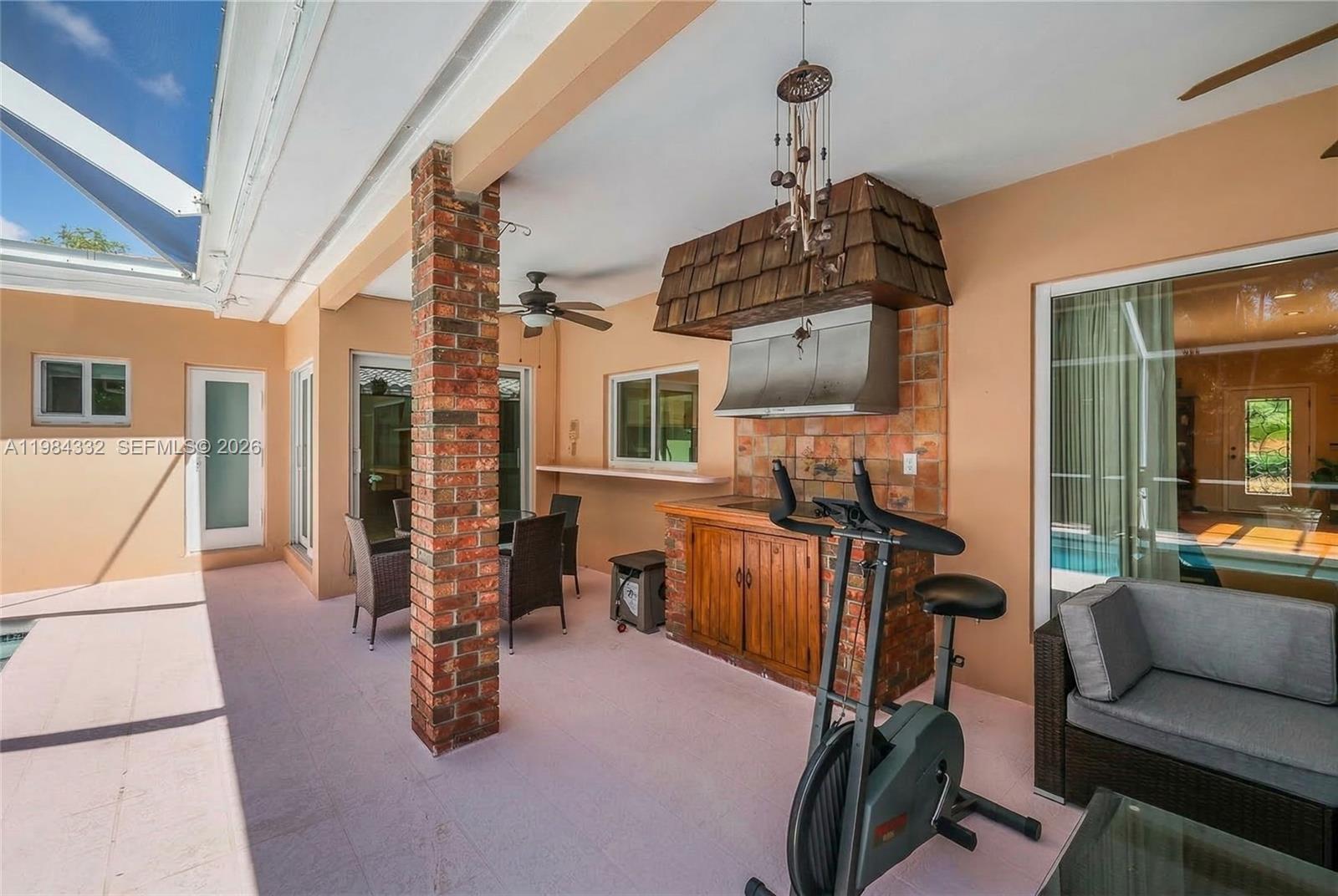 1800 Miami Ave Miami Springs, FL 33166