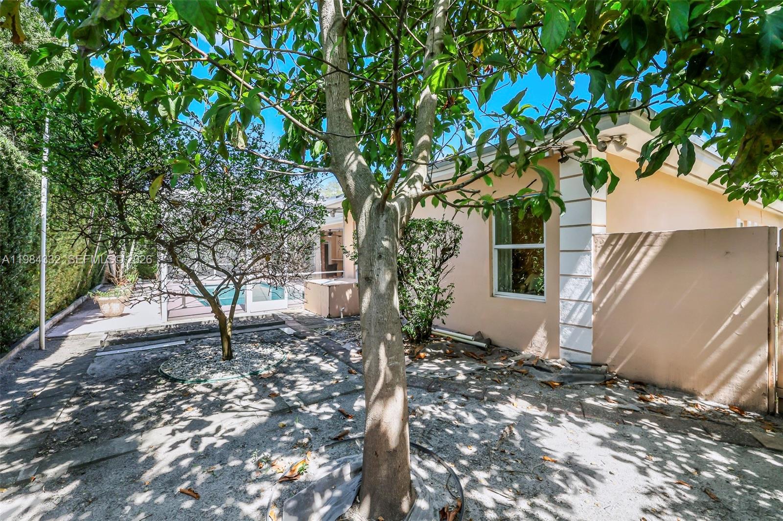 1800 Miami Ave Miami Springs, FL 33166