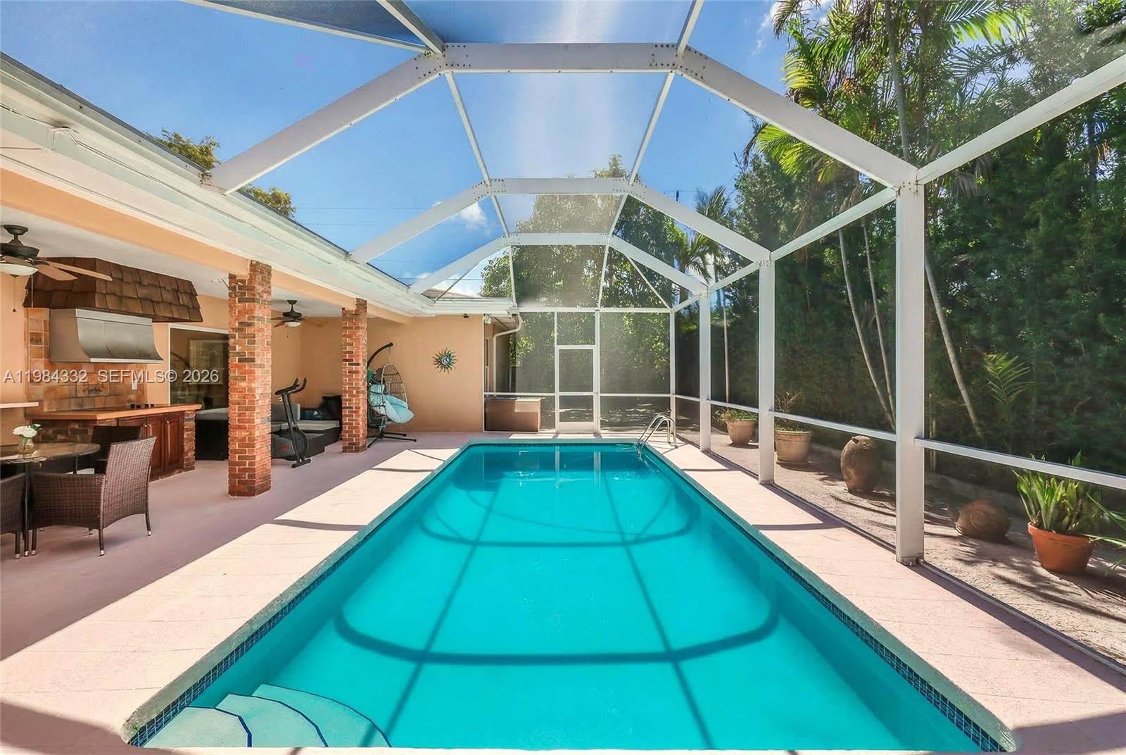 1800 Miami Ave Miami Springs, FL 33166