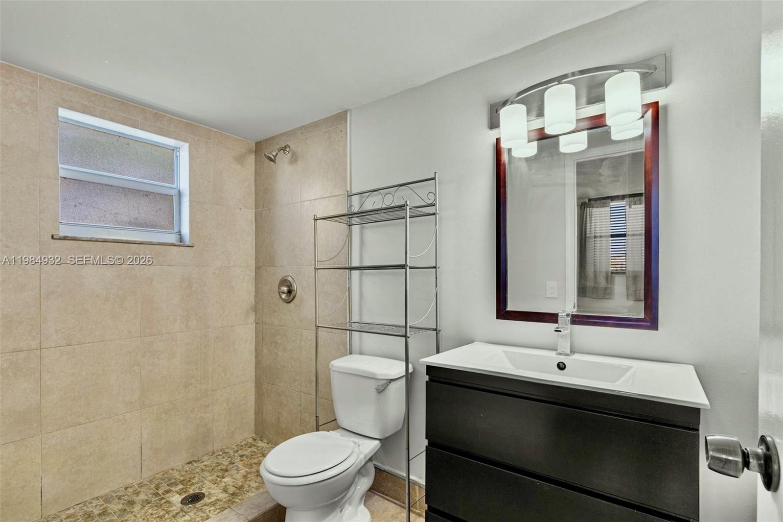 1830 Dixieanna St #102 Hollywood, FL 33020