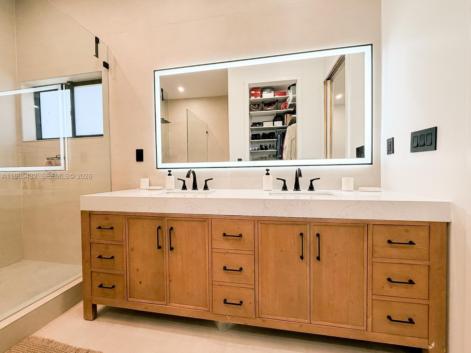 6200 SW 57th Dr South Miami, FL 33143