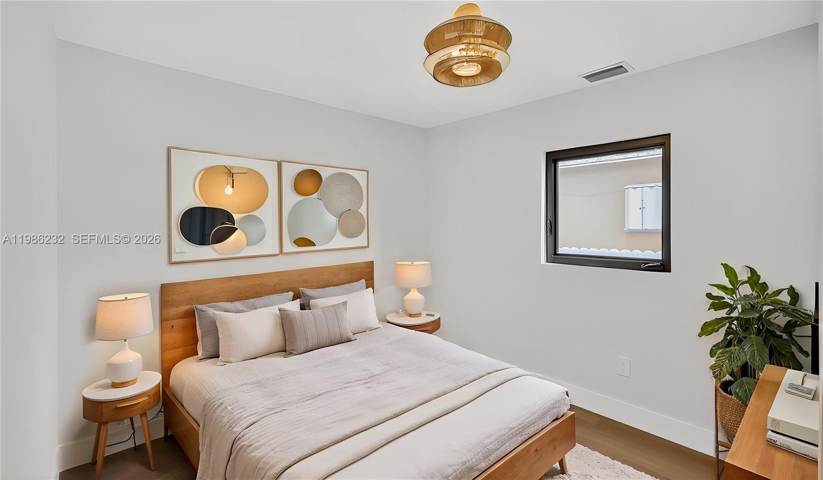 3135 SW 7th St Miami, FL 33135