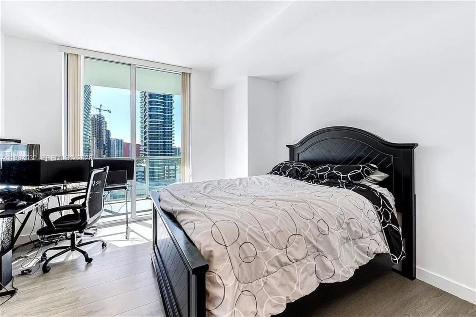 image Axis on Brickell North9