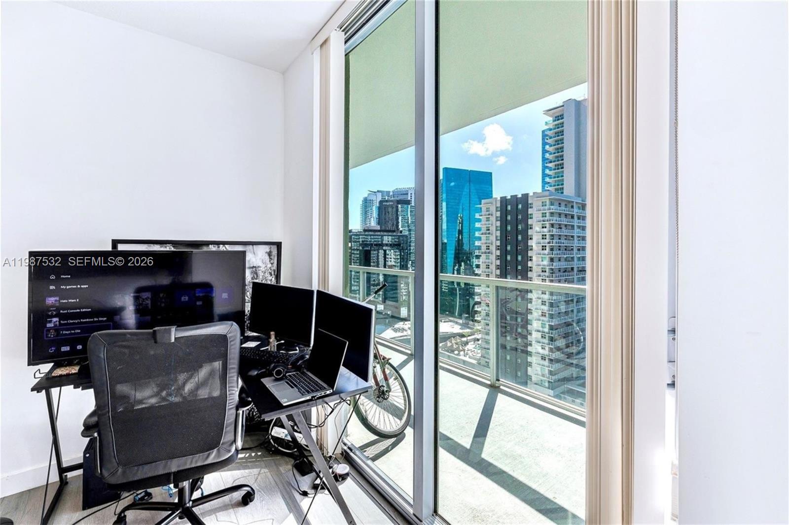 image Axis on Brickell North10