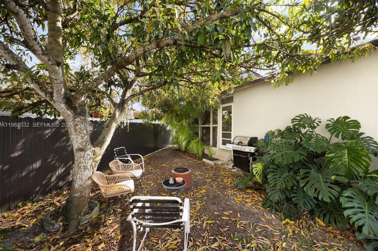 16341 SW 104th Ave Miami, FL 33157