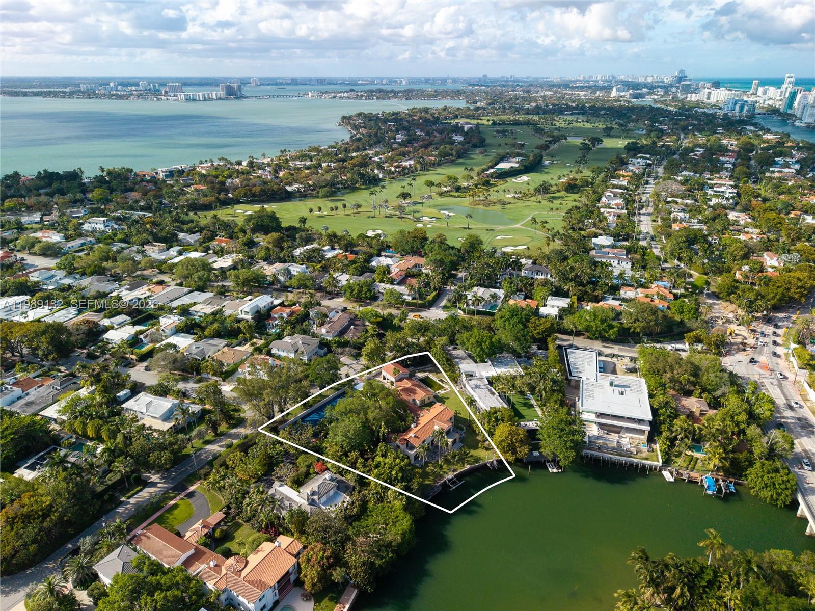 5005 Lakeview Dr Miami Beach, FL 33140