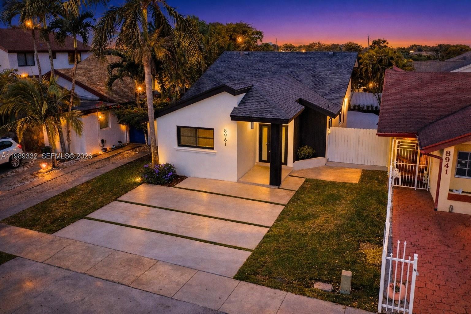 8961 SW 6th St Miami, FL 33174